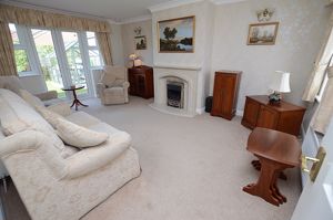 Lounge- click for photo gallery